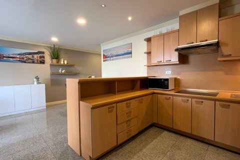 Condo à Khlong Toei, Bangkok, Thaïlande, 2 chambres № 200864 - photo 5