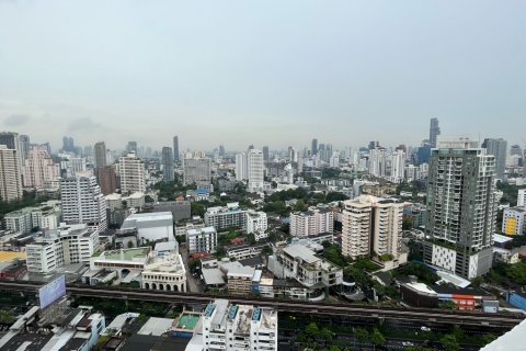Condo à Khlong Toei, Bangkok, Thaïlande, 2 chambres № 200864 - photo 8