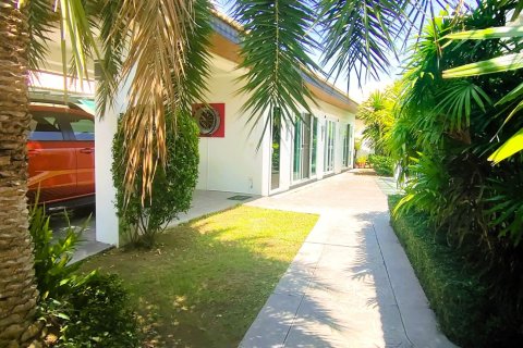 Вилла в Хуа Хине, Таиланд с 4 спальнями  № 149178 - фото 5