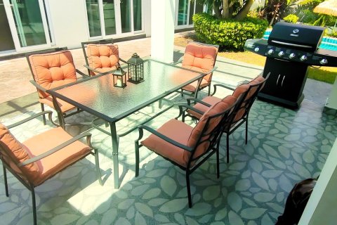 Вилла в Хуа Хине, Таиланд с 4 спальнями  № 149178 - фото 11