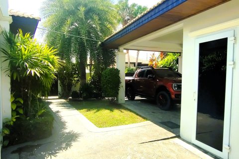 Вилла в Хуа Хине, Таиланд с 4 спальнями  № 149178 - фото 6