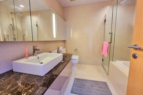 Кондоминиум с 2 спальнями в Бангкоке, Таиланд № 119138 - фото 15