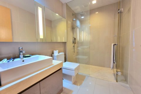 Кондоминиум с 2 спальнями в Бангкоке, Таиланд № 119138 - фото 14