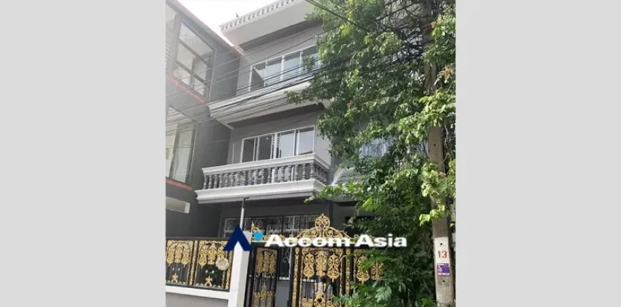 Haus in Khlong Toei, Bangkok, Thailand 5 Schlafzimmer № 216999