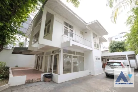 House in Pathum Wan, Bangkok, Thailand 3 bedrooms № 216997