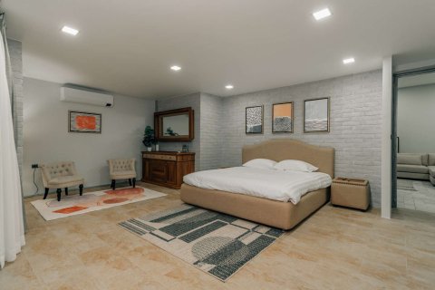 Вилла в Камале, Таиланд с 5 спальнями  № 166281 - фото 9