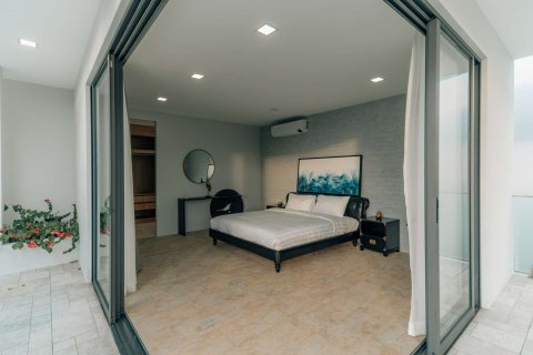 Вилла в Камале, Таиланд с 5 спальнями  № 166281 - фото 4