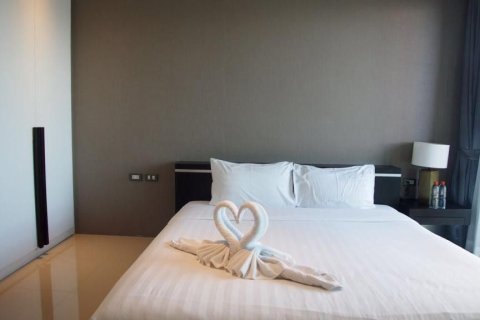 Studio dans le Condo à Kathu, Thaïlande  № 156726