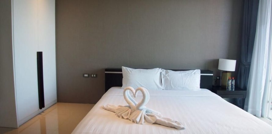 Studio dans le Condo à Kathu, Thaïlande  № 156726