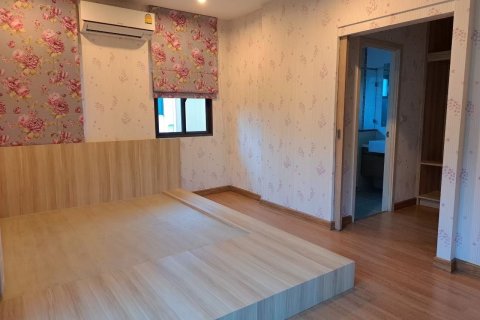 House in Kathu, Thailand 5 bedrooms № 156724 - photo 9