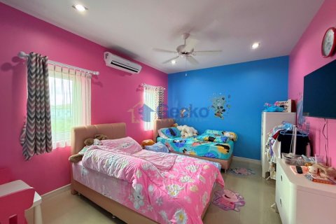 บ้านในพัทยา, ประเทศไทย 5 ห้องนอน № 195824 - รูปถ่าย 15