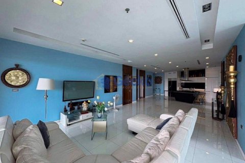 Condo in Pattaya, Thailand, 3 bedrooms  № 195825 - photo 5