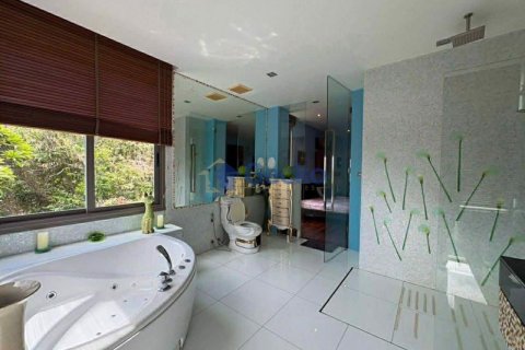 Condo in Pattaya, Thailand, 3 bedrooms  № 195825 - photo 14