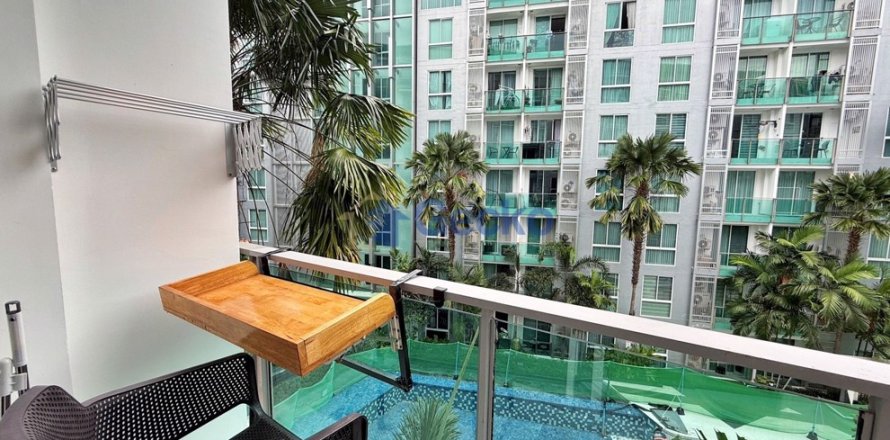 Condo in Pattaya, Thailand, 1 bedroom  № 195823