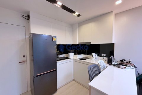 Condo in Pattaya, Thailand, 1 bedroom  № 195823 - photo 4