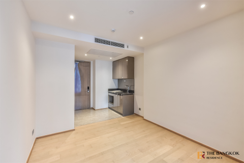 Condo in Bangkok, Thailand, 1 bedroom  № 184894 - photo 3