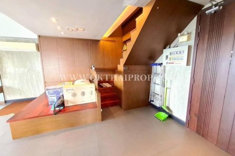 Кондоминиум с 2 спальнями в Нонтхабури, Таиланд № 161822 - фото 8