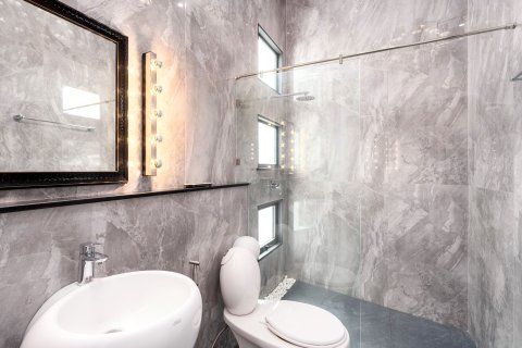 Вилла в Паттайе, Таиланд с 10 спальнями  № 164249 - фото 25