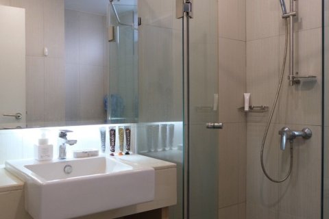 Studio in the Condo in Khlong Toei, Bangkok, Thailand  № 164246 - photo 5