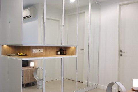 Studio in the Condo in Khlong Toei, Bangkok, Thailand  № 164246 - photo 7