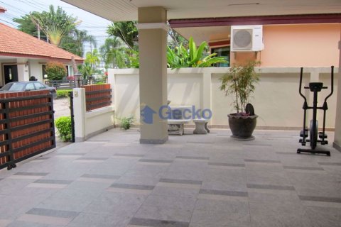 House in Pattaya, Thailand 3 bedrooms № 197168 - photo 20