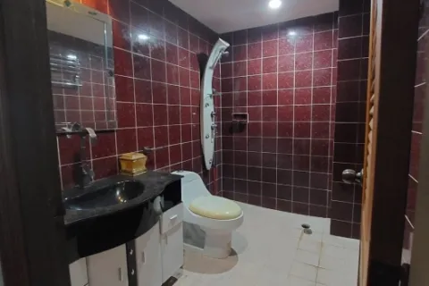 Reihenhaus in Watthana, Bangkok, Thailand 4 Schlafzimmer № 215348 - Foto 16