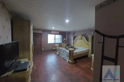 Reihenhaus in Watthana, Bangkok, Thailand 4 Schlafzimmer № 215348 - Foto 10
