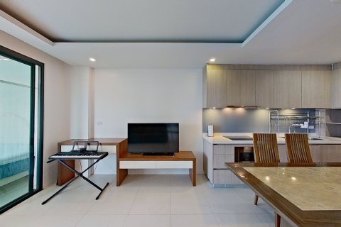 Condo in Phuket, Thailand, 2 bedrooms  № 173447 - photo 8