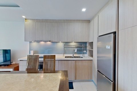 Condo in Phuket, Thailand, 2 bedrooms  № 173447 - photo 10