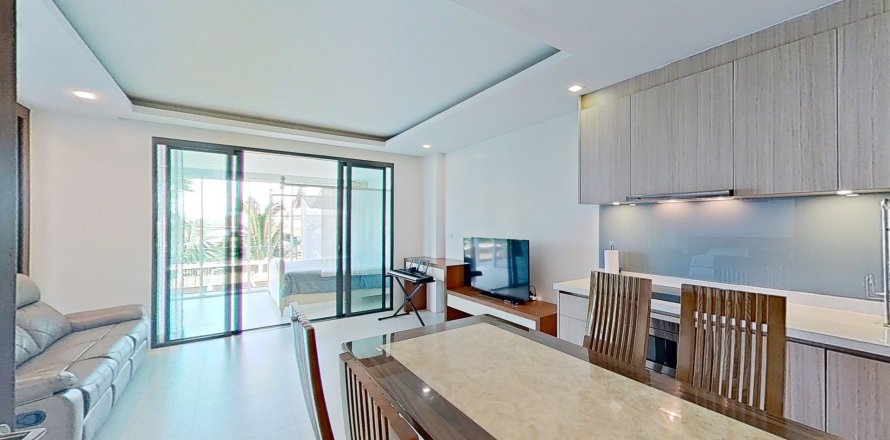 Condo in Phuket, Thailand, 2 bedrooms  № 173447