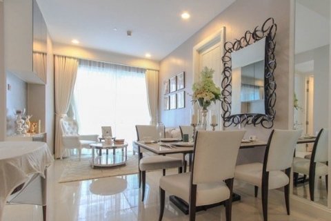 Кондоминиум с 2 спальнями в Патхум Ване, Бангкок, Таиланд № 133873 - фото 1