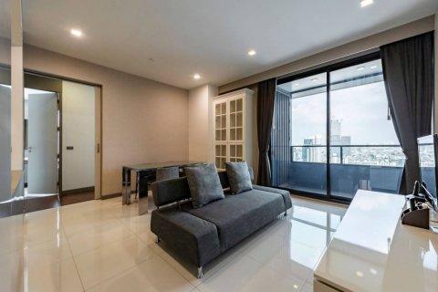 Condo in Bang Rak, Bangkok, Thailand, 2 bedrooms  № 133872 - photo 2