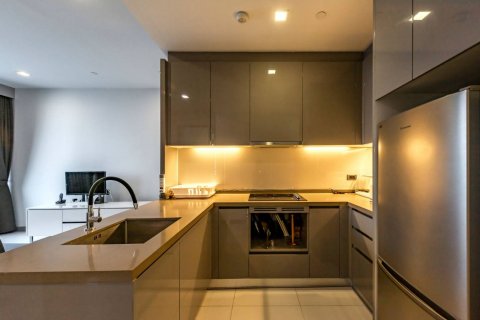 Condo in Bang Rak, Bangkok, Thailand, 2 bedrooms  № 133872 - photo 12