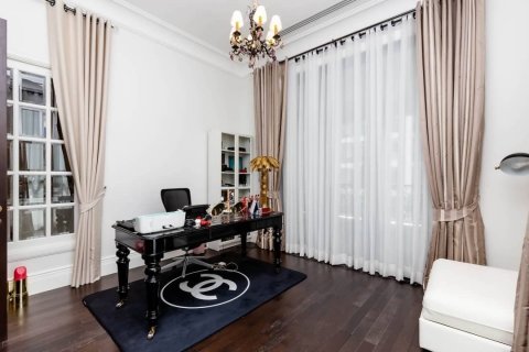 Кондоминиум с 2 спальнями в Патхум Ване, Бангкок, Таиланд № 133869 - фото 3