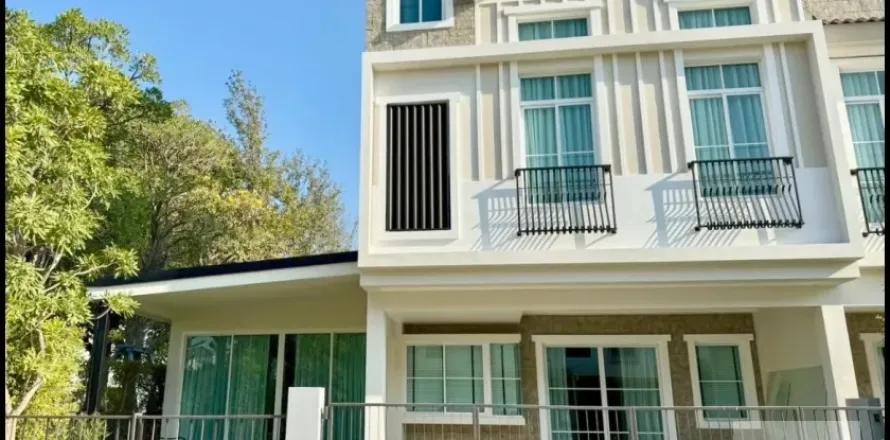 Reihenhaus in Prawet, Bangkok, Thailand 3 Schlafzimmer № 216981