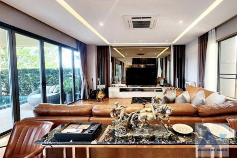 Haus in Watthana, Bangkok, Thailand 6 Schlafzimmer № 216978 - Foto 3