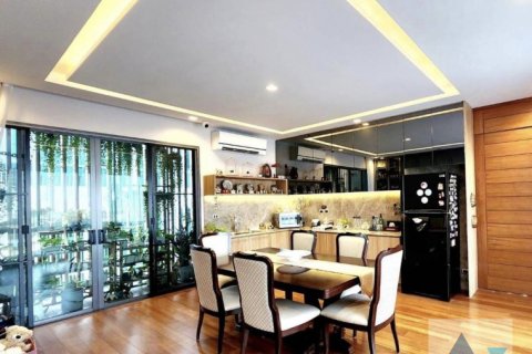 Haus in Watthana, Bangkok, Thailand 6 Schlafzimmer № 216978 - Foto 6