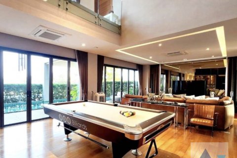 Haus in Watthana, Bangkok, Thailand 6 Schlafzimmer № 216978 - Foto 2
