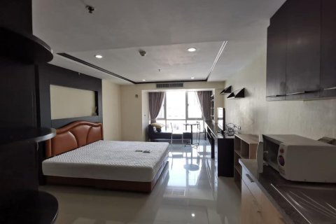 Studio dans le Condo à Watthana, Bangkok, Thaïlande № 150254 - photo 1