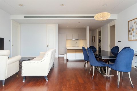 Condo in Watthana, Bangkok, Thailand, 2 bedrooms  № 155178 - photo 4