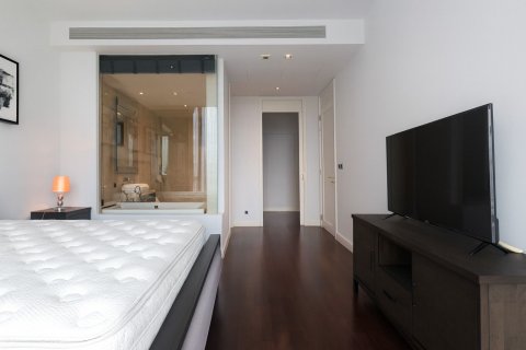 Condo in Watthana, Bangkok, Thailand, 2 bedrooms  № 155178 - photo 11