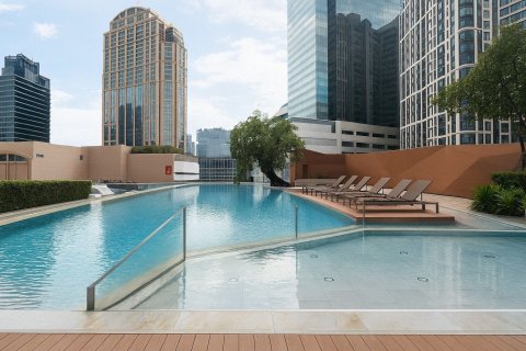 Condo in Watthana, Bangkok, Thailand, 2 bedrooms  № 155178 - photo 17