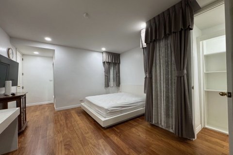 Кондоминиум с 2 спальнями в Патхум Ване, Бангкок, Таиланд № 155177 - фото 4