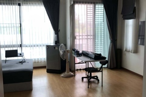 Таунхаус в Пхракханонге, Бангкок, Таиланд с 4 спальнями  № 163410 - фото 8