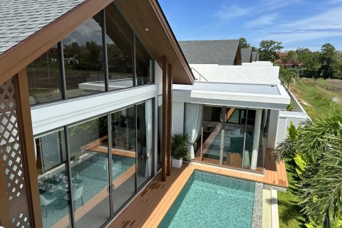 Villa in Phuket, Thailand 3 bedrooms № 163411 - photo 15