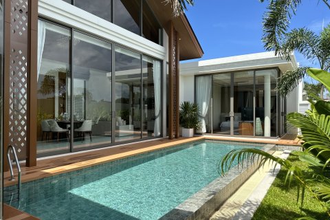 Villa in Phuket, Thailand 3 bedrooms № 163411 - photo 16