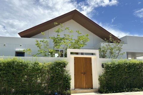 Villa in Phuket, Thailand 3 bedrooms № 163411 - photo 19