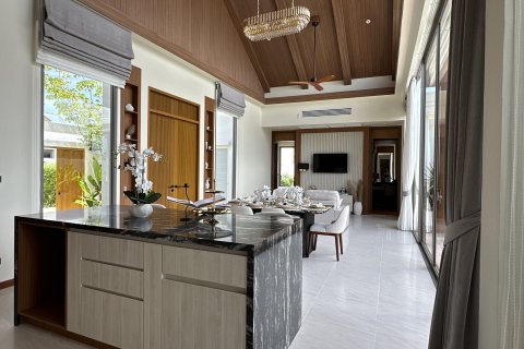 Villa in Phuket, Thailand 3 bedrooms № 163411 - photo 14