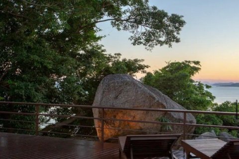 Penthouse in Ko Samui, Thailand 4 bedrooms № 172436 - photo 12