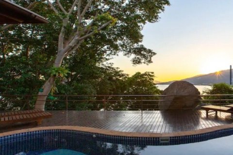 Penthouse in Ko Samui, Thailand 4 bedrooms № 172436 - photo 10